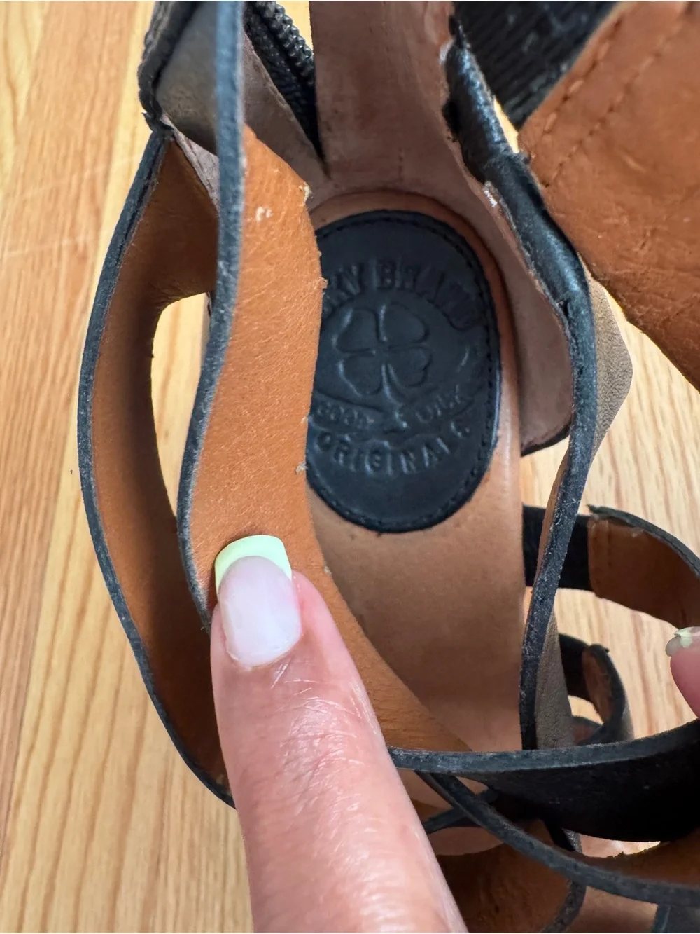 Lucky Brand size 6 Black Strappy Leather Platform Sandals